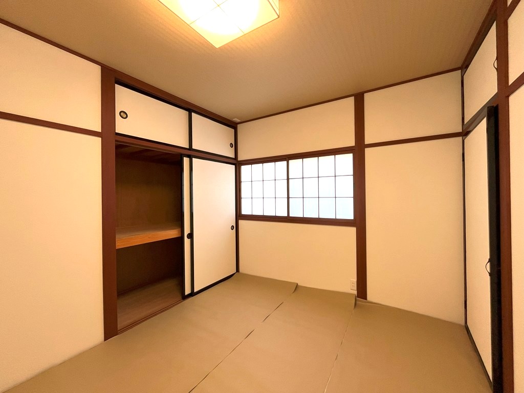 2階 和室(6.0帖)・収納