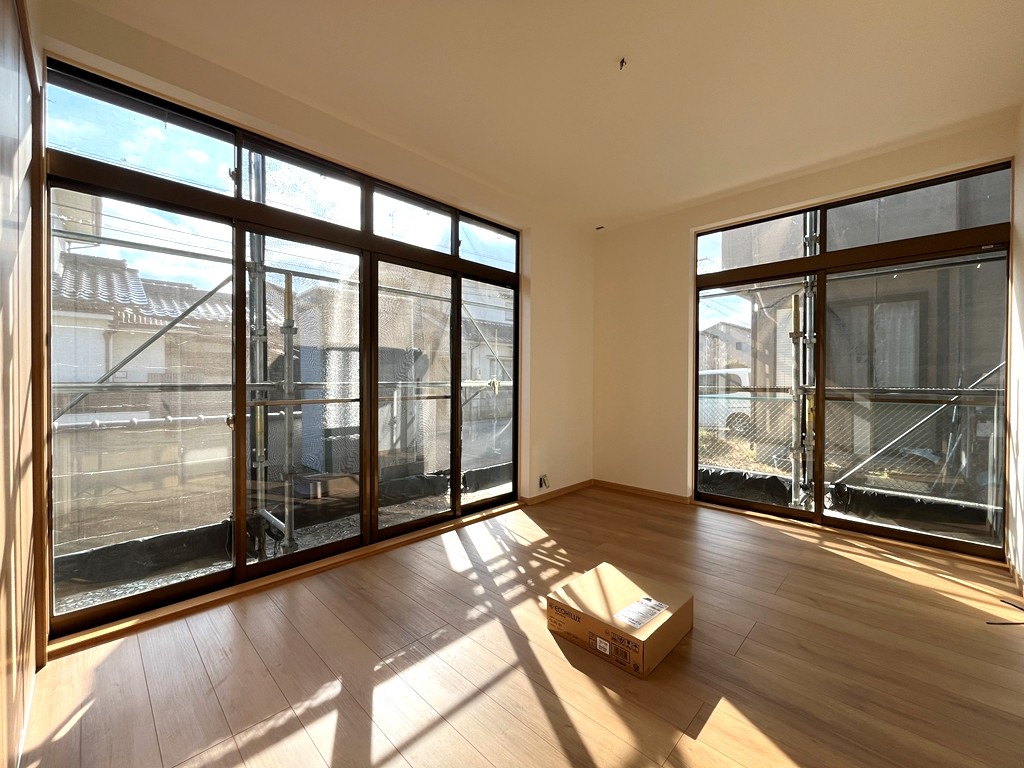 1階 南側洋室(6帖) 1階 南側洋室(6帖)