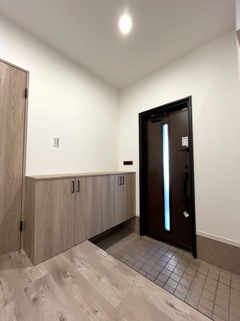 玄関(玄関ドア・下駄箱新品) 玄関(玄関ドア・下駄箱新品)