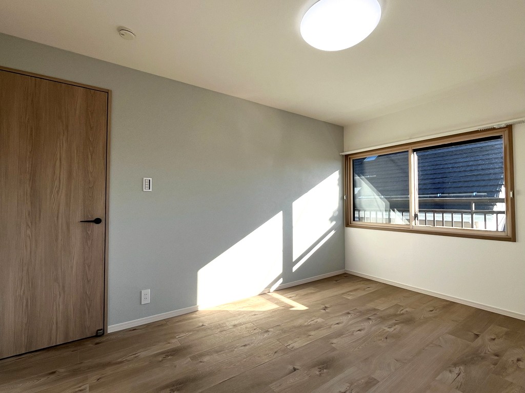 2階 西側洋室(6.0帖) 2階 西側洋室(6.0帖)