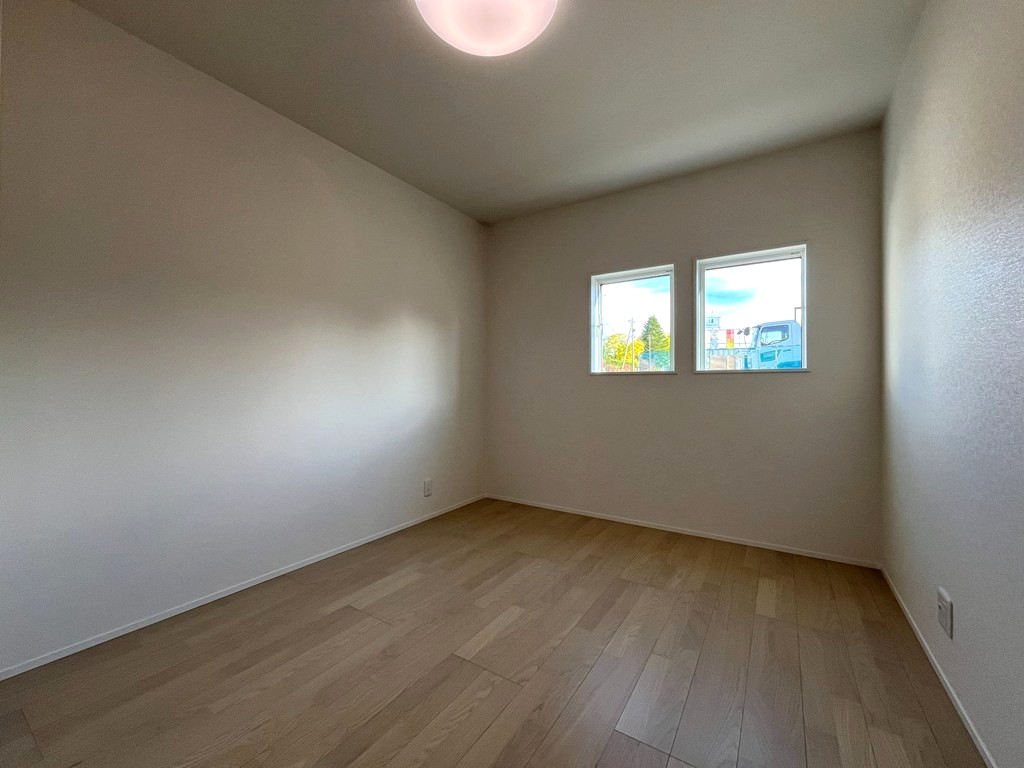 1階 南側洋室(5.5帖)