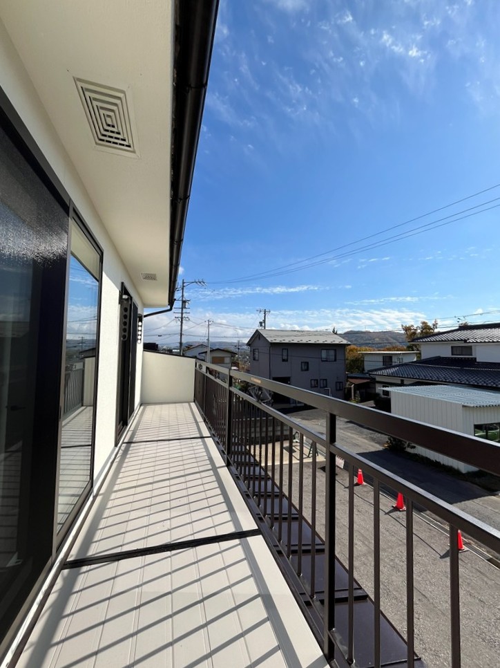 バルコニー バルコニー