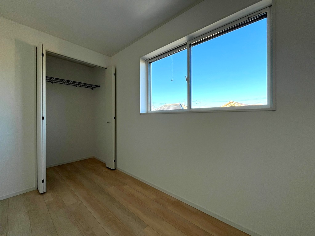 2階 北西側洋室(6帖)・収納 2階 北西側洋室(6帖)・収納