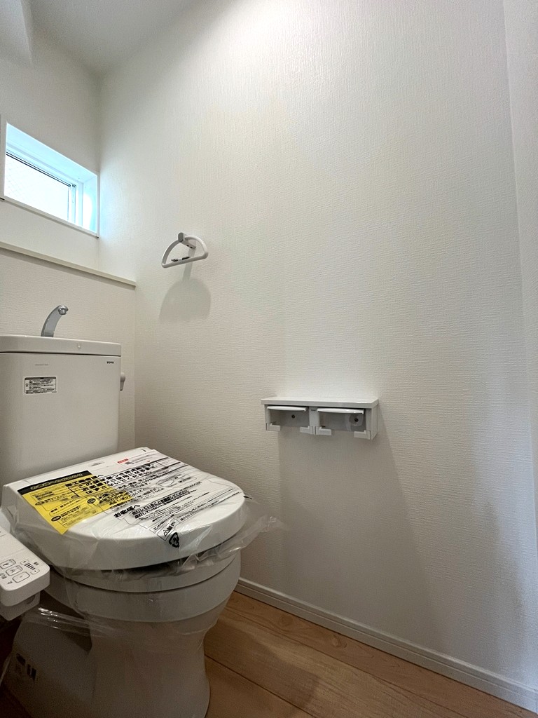 1階 温水洗浄式トイレ 1階 温水洗浄式トイレ