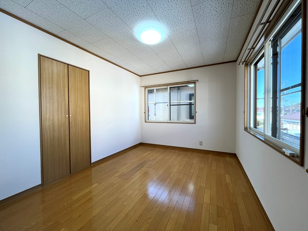 2階 北側洋室(6帖) 2階 北側洋室(6帖)