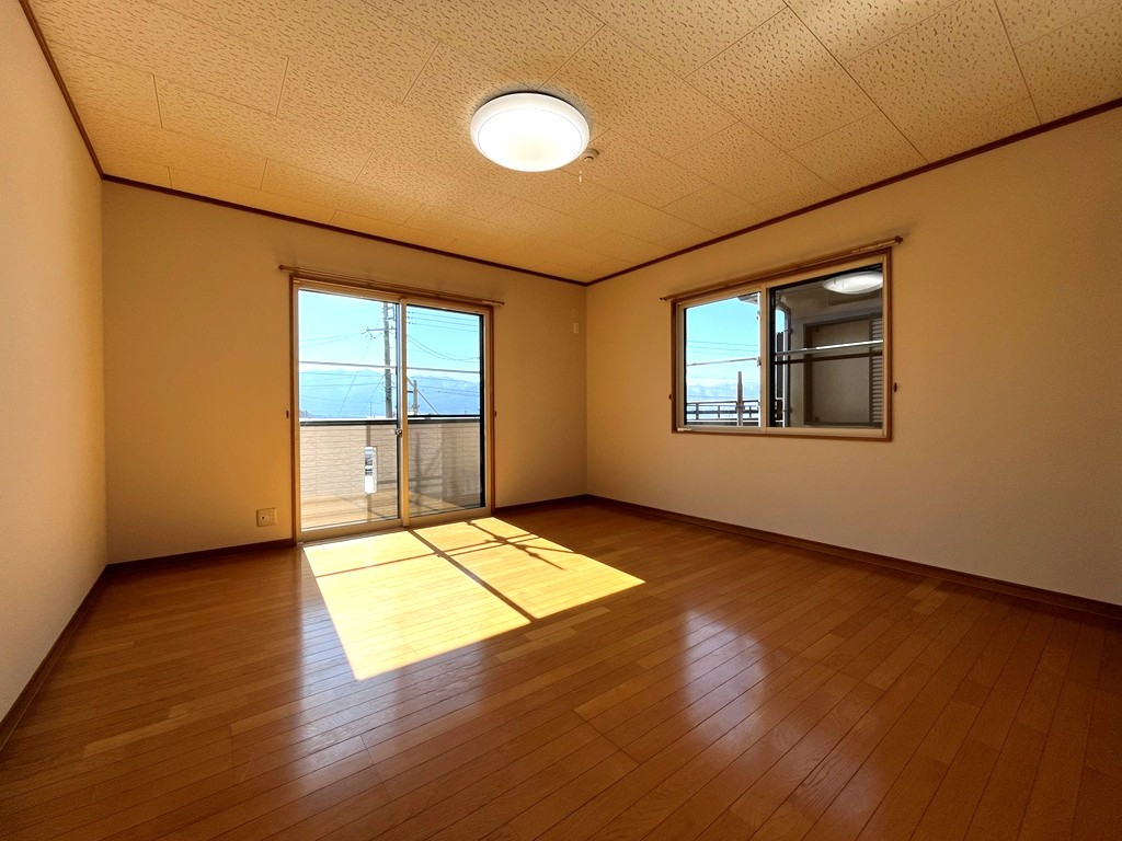 2階 南西側洋室(8帖) 2階 南西側洋室(8帖)