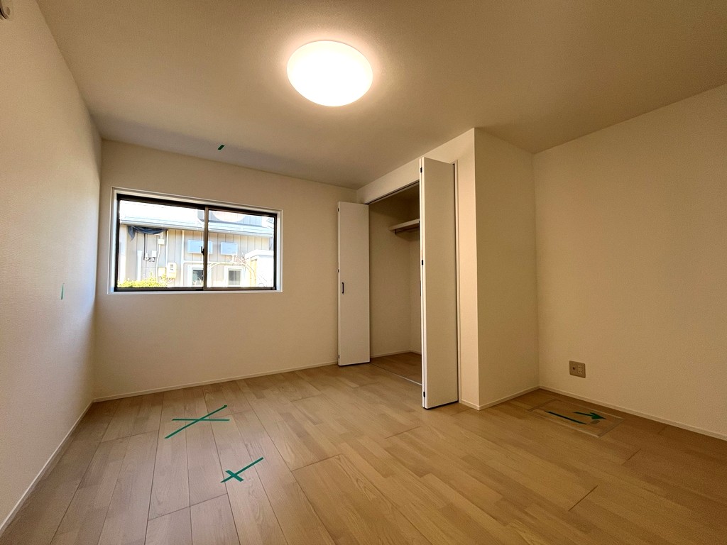 北西側 洋室(7.0帖)・収納 北西側 洋室(7.0帖)・収納