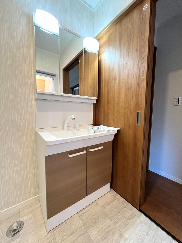 洗面化粧台新品 洗面化粧台新品